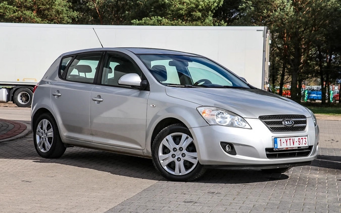 Kia Ceed cena 13900 przebieg: 214435, rok produkcji 2009 z Polanica-Zdrój małe 667